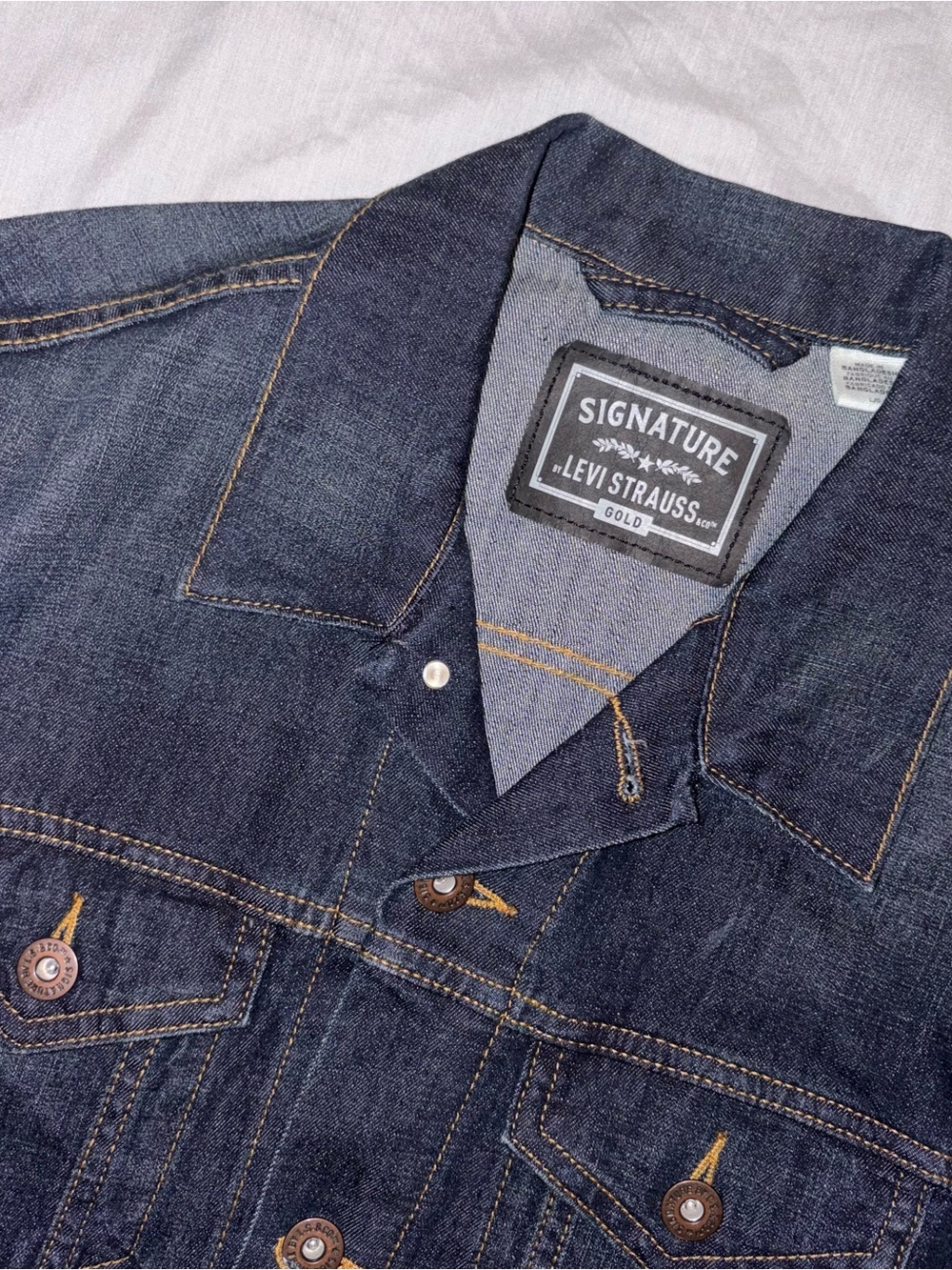 Levi's Signature Gold Dark Blue Denim Jacket Size Large
